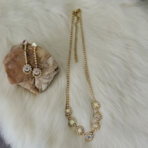 Necklace and earings set